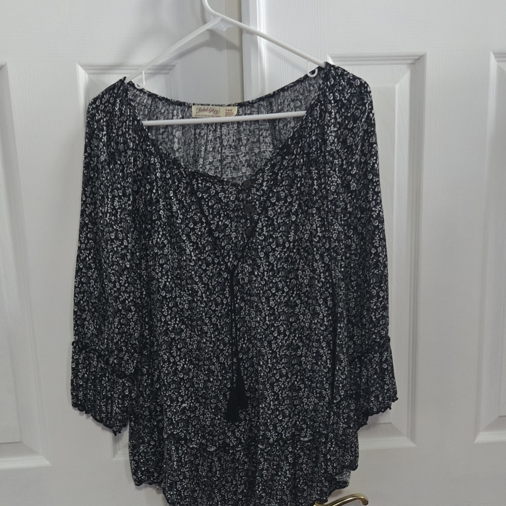 Faded Glory Gray 3/4 Sleeve Tie Front Blouse